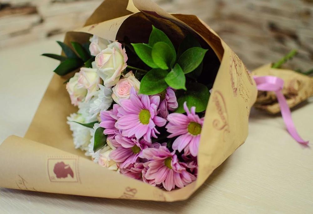 Букет цветов из: Розы и Хризантемы в Поронайске