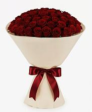 Букет 101 Бордовая роза Блэк Бакарра в Поронайске