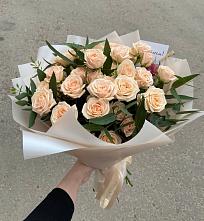 Букет Кремовые розы Латте в Поронайске