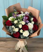 Букет цветов из:  Розы и Альстромерии в Поронайске