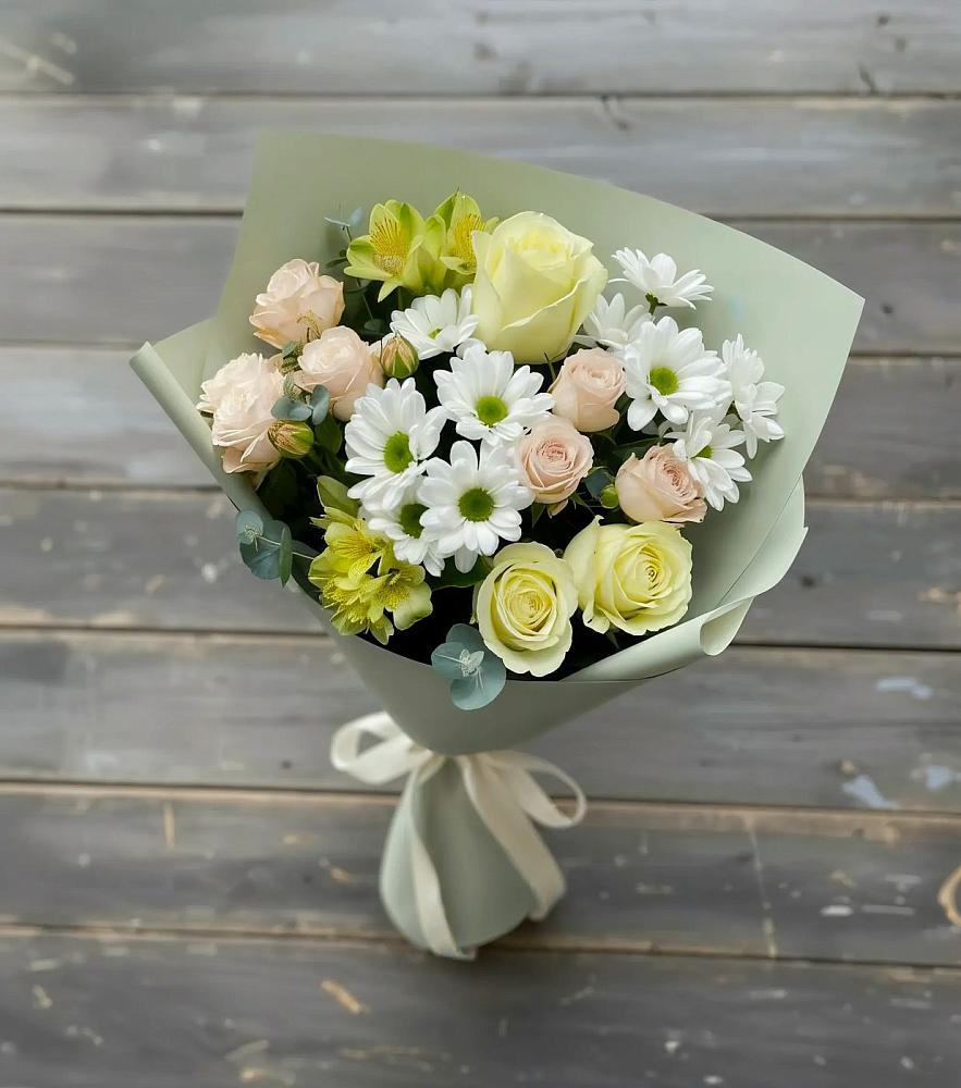 Букет цветов из: Альстромерии, Розы и Хризантемы в Поронайске