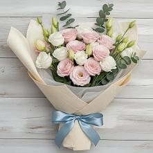 Букет цветов из:  Лизиантусы #REPLACE_PRED# Поронайске