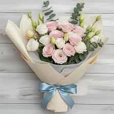 Букет цветов из:  Лизиантусы в Поронайске