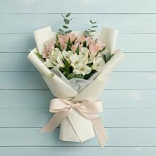 Букет цветов из:  Альстромерии в Поронайске