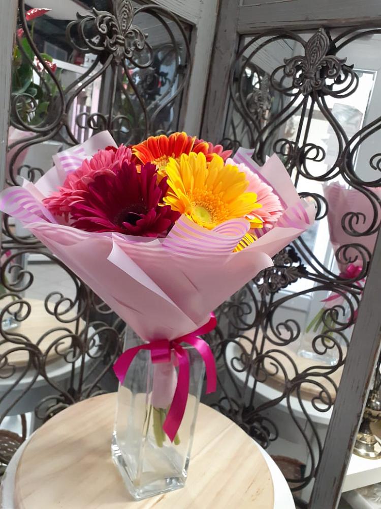 Букет цветов из: Герберы в Поронайске