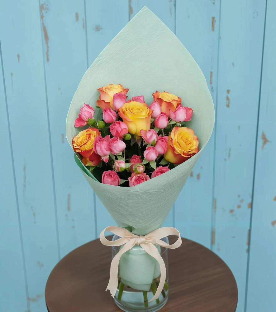 Букет цветов из: Розы в Поронайске