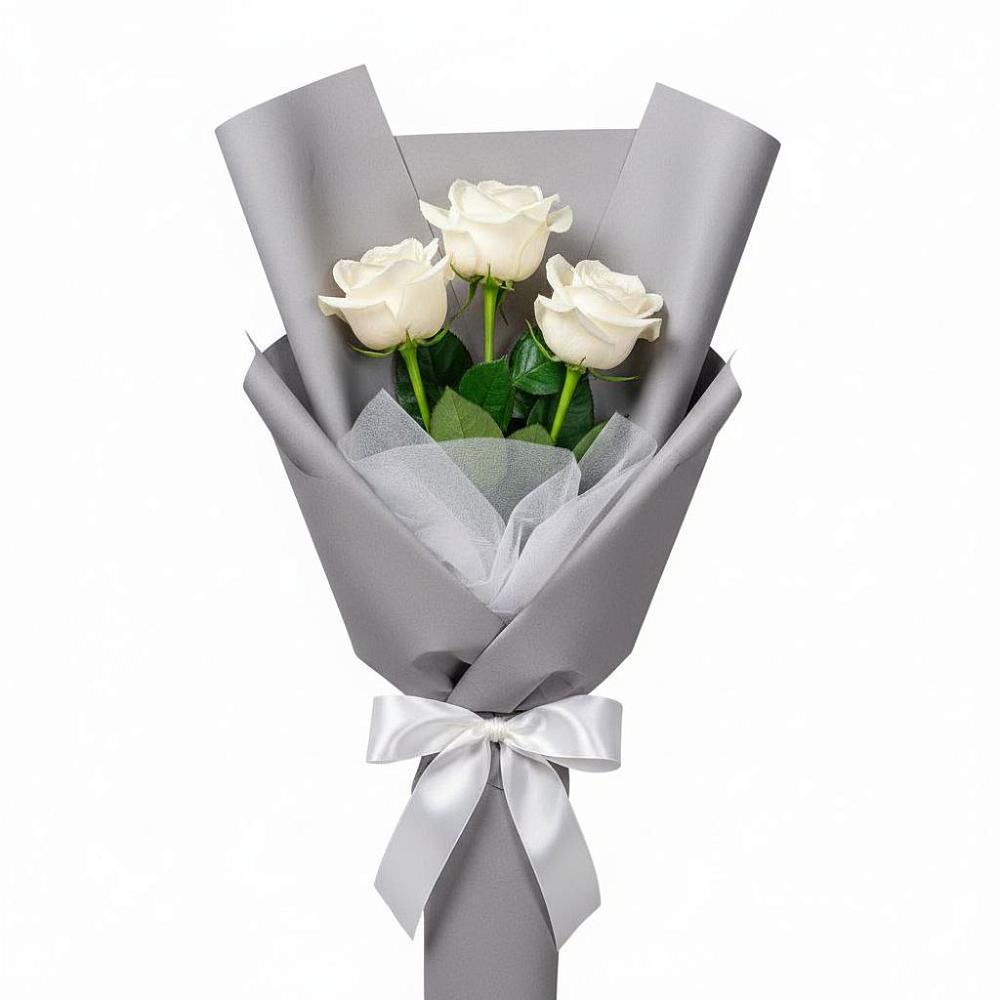 Букет 3 белые розы в Поронайске