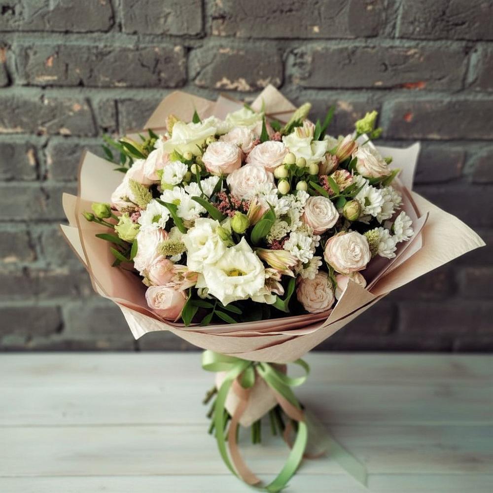 Букет цветов из: Альстромерии, Розы и Хризантемы в Поронайске