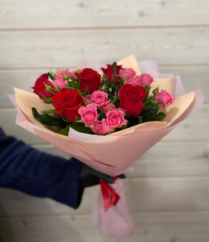 Букет цветов из: Розы в Поронайске