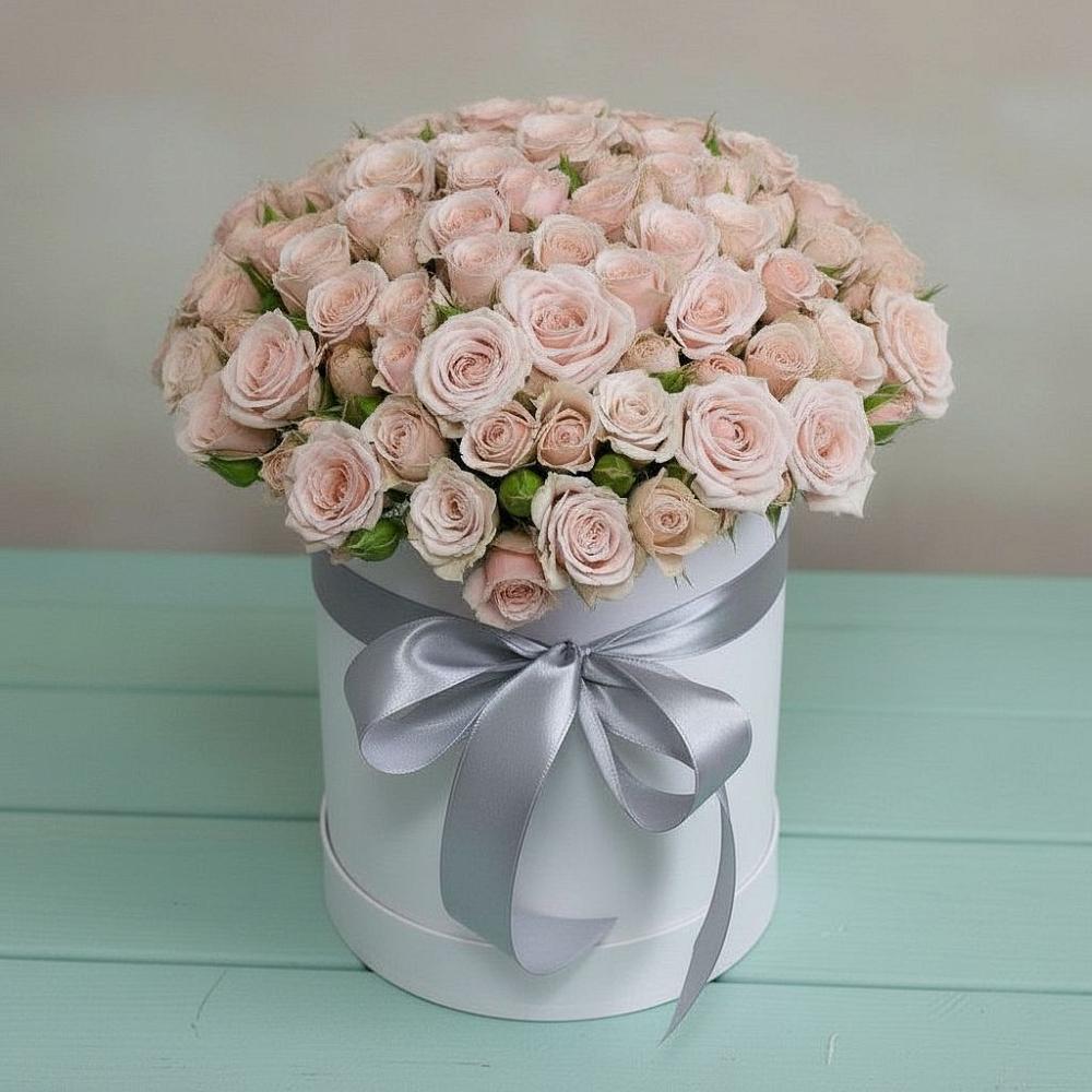 Цветочная композиция из Розы в шляпной коробке в Поронайске